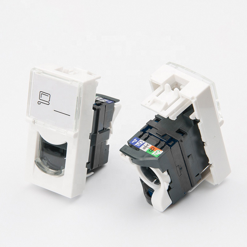 Shelbi Розеточный модуль Cat 5E UTP с лицевой панель со шторкой 45х22.5 ...