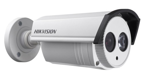 DS-2CE16D5T-IT3 - 2MP Уличная цилиндрическая HD-TVI-камера с EXIR* ИК-подсветкой на кронштейне.