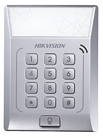 DS-K1T801E - Терминал контроля доступа со встроенным считывателем EM-карт.