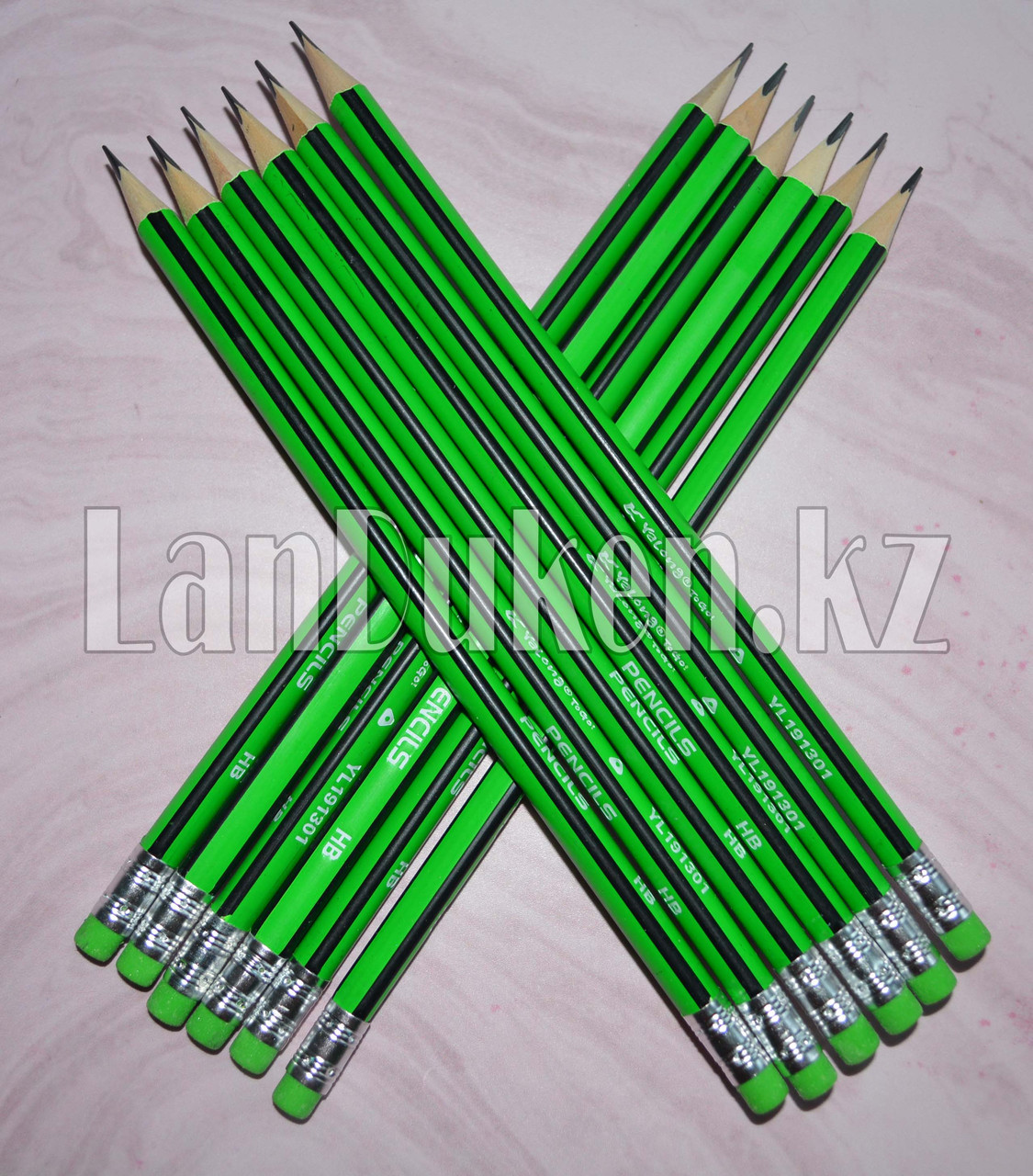 Простые карандаши с зеленым ластиком 12 штук в упаковке Yalong 191301 (HB) - фото 2 - id-p66744201