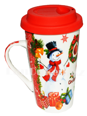 Кружка керамическая с силиконовой крышкой для кофе с новогодним принтом снеговик и подарки - фото 1 - id-p66899963