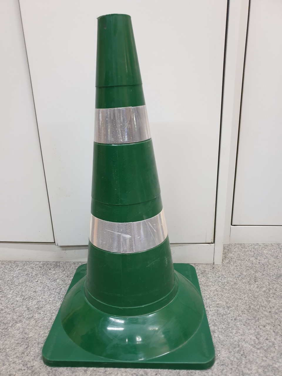 Конус резиновый дорожный зеленый - фото 1 - id-p1181870