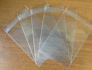 Самозаклеивающиеся полиэтиленовые пакетики 10 x 8 см. ОДИН РАЗМЕР - фото 1 - id-p67077161