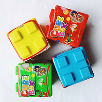 Игрушка с конфетами CUBE BOX 3.5 гр (24 шт. в упаковке)