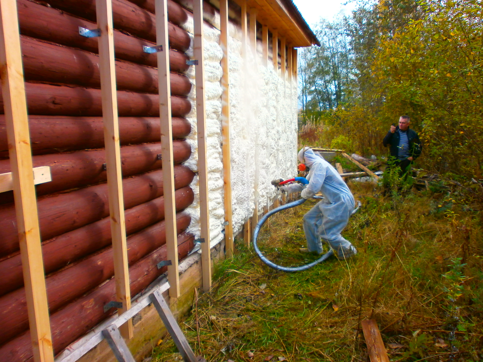 Утепление деревянного дома пенополиуретаном - фото 1 - id-p67143603
