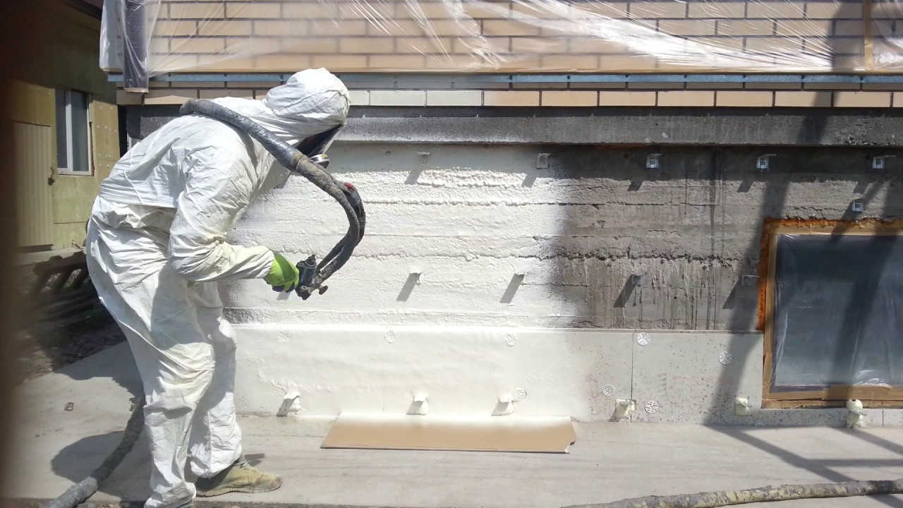 Утепление дома напылением пенополиуретана