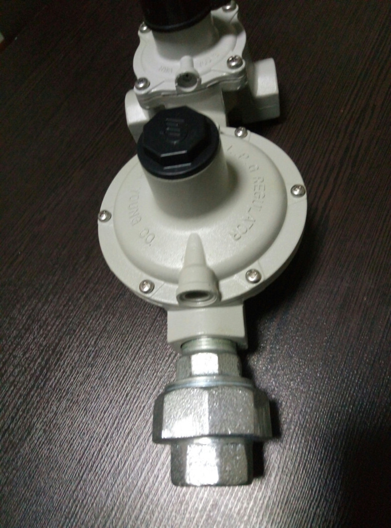 Регулятор давления 12 кг/ч двуступенчатый, модель HAC-12, Корея - фото 2 - id-p67304430