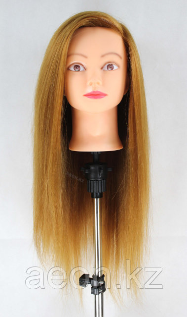 Ксюша Собчактың порно суреттері Әйелі 5 өлшемді кеудесі бар шешіндіріп жатыр порно видео