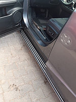 Установили подножки на Lexus RX 2016- 1