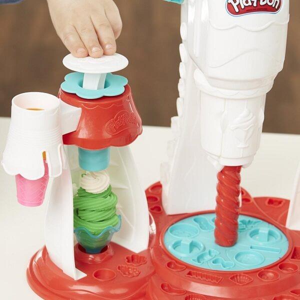 Hasbro Play-Doh Игровой набор Мир Мороженного