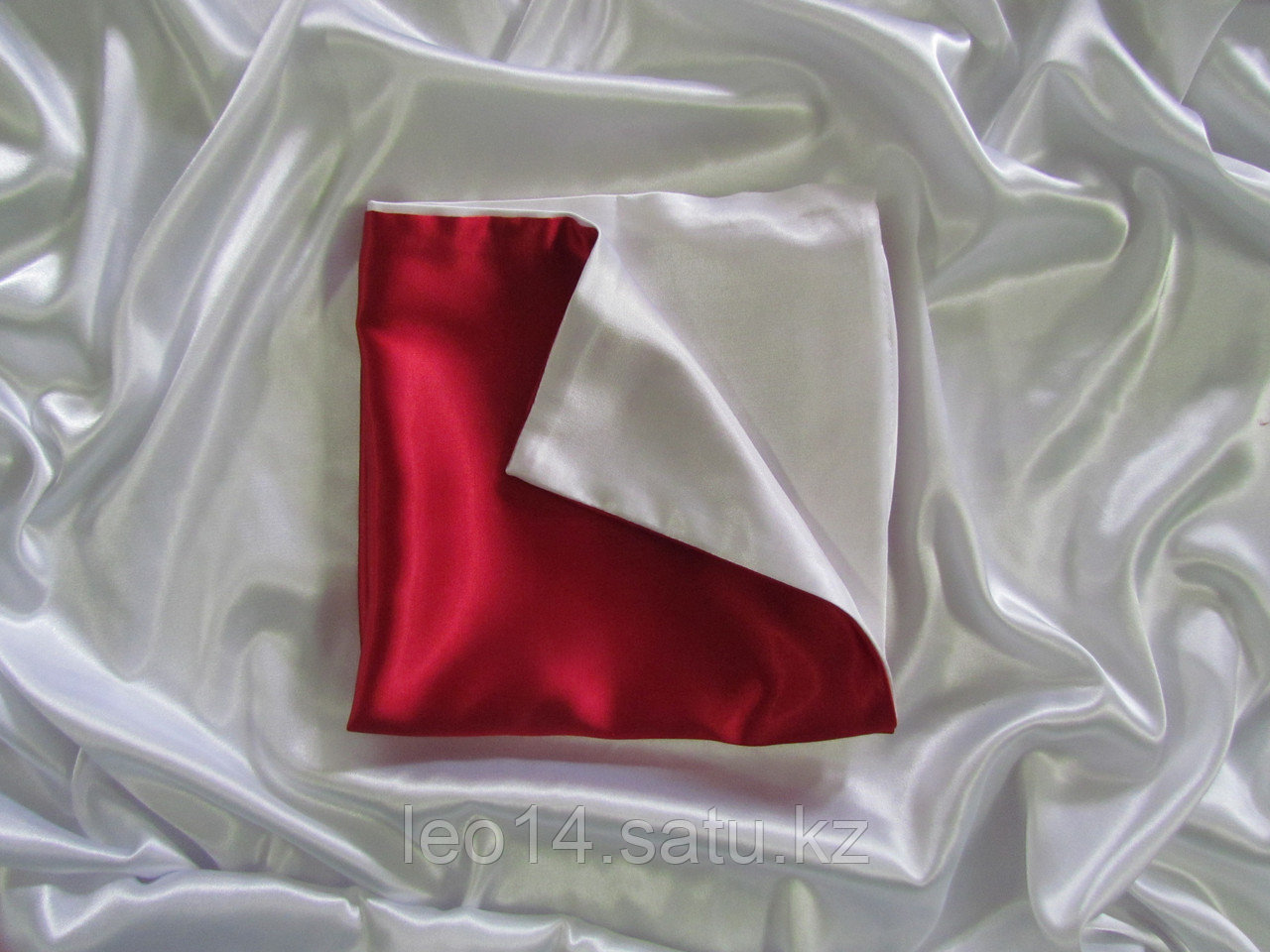 Наволочка двухцветная (бело-красная) для сублимации, 30х30 см, атлас