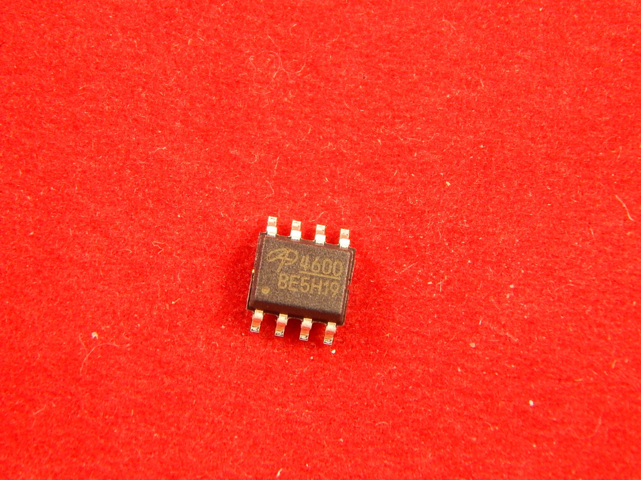 AO4600, Транзистор N-канал/P-канал - фото 1 - id-p5515315