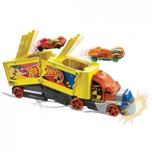 Hot Wheels Грузовик "Безумное столкновение" GCK39