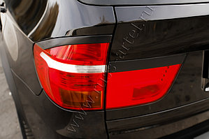 Накладки на задние фонари (реснички) BMW X5 (E70) 2007-
