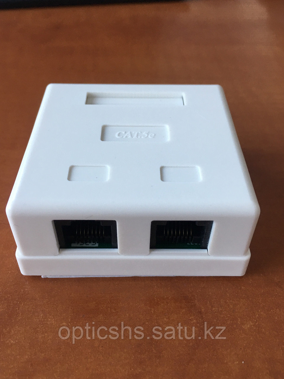 Розетка компьютерная 2*Rj45 cat 5е Keystone (накладная)