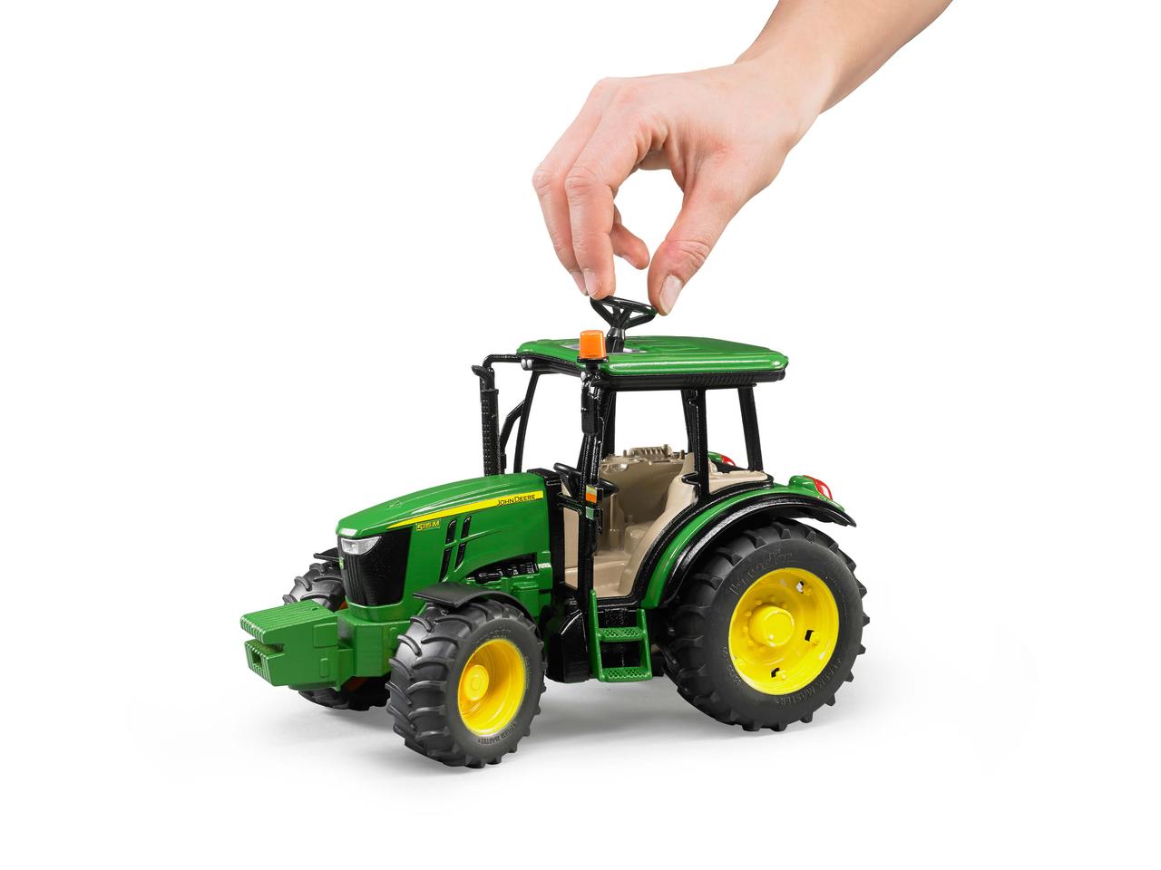 Трактор John Deere 5115M Bruder