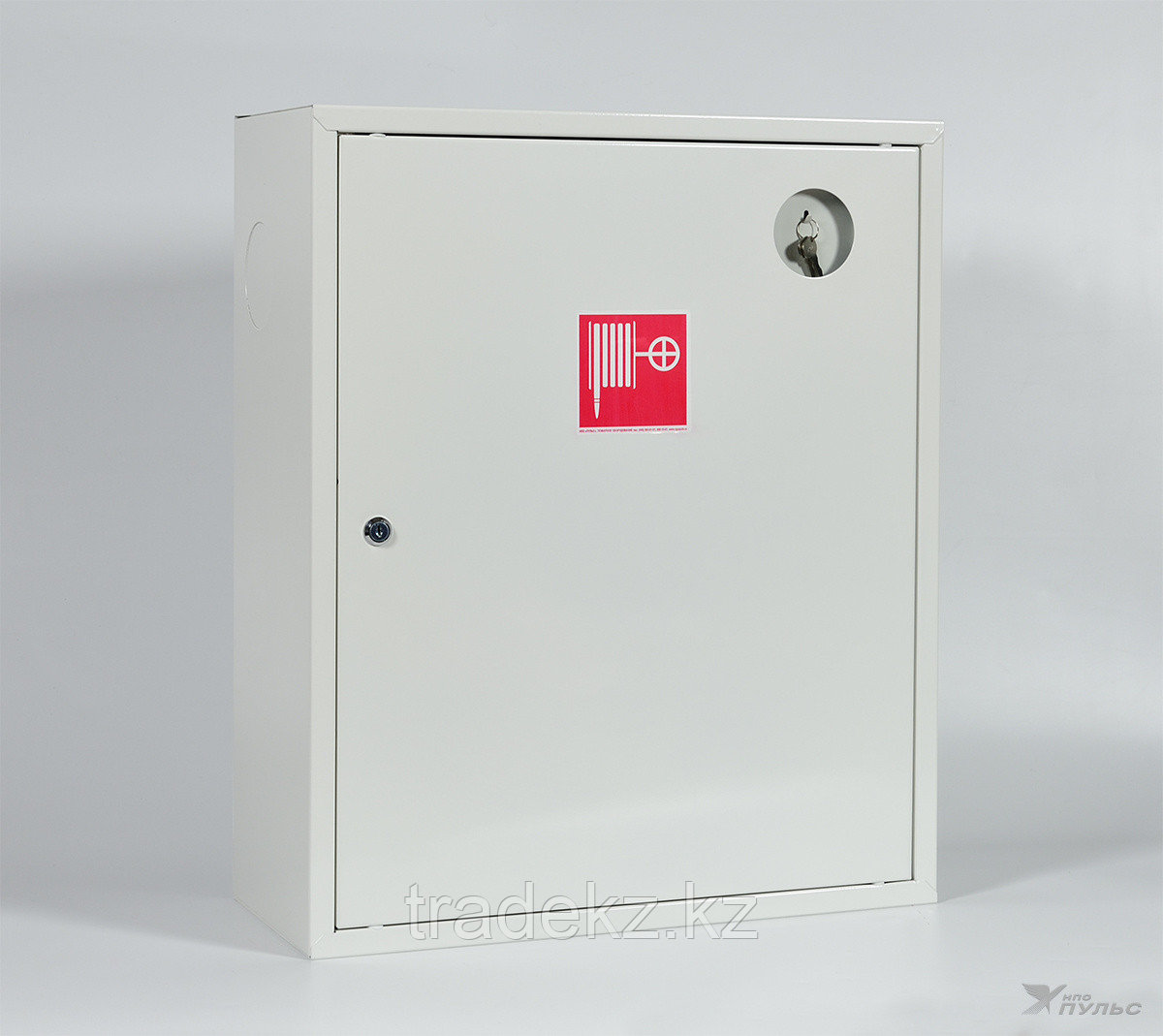 ШПК-01 НЗБ шкаф для пожарного крана закрытый, белый
