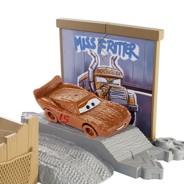 Mattel Cars  Легендарные трассы