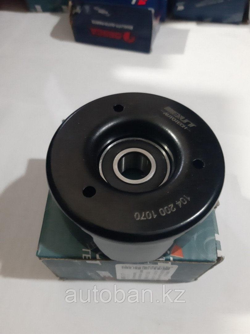 Ролик натяжной на Мерседес W124/E124/E210/S140/C202 кузова обьем 2.8-3.2. М104двигатель