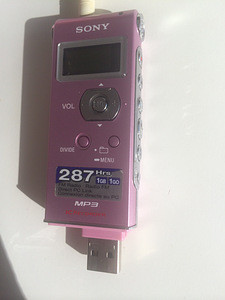 Диктофон Sony ux70 1gb