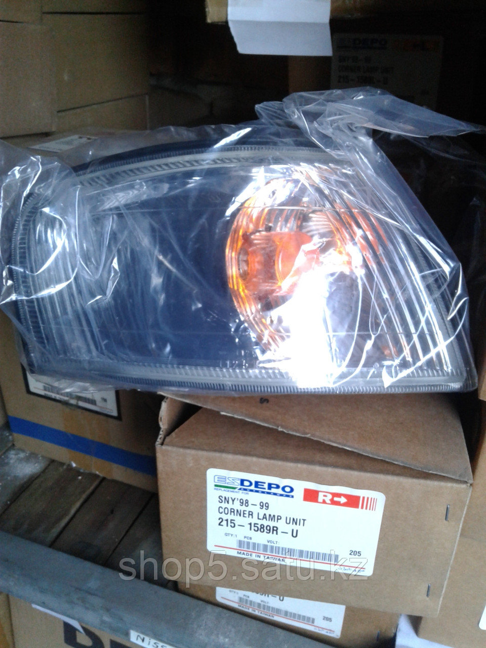 Nissan Sunny B-14 1998-1999 гг. Поворотник правый (Coner lamp rh) 215-1589 R