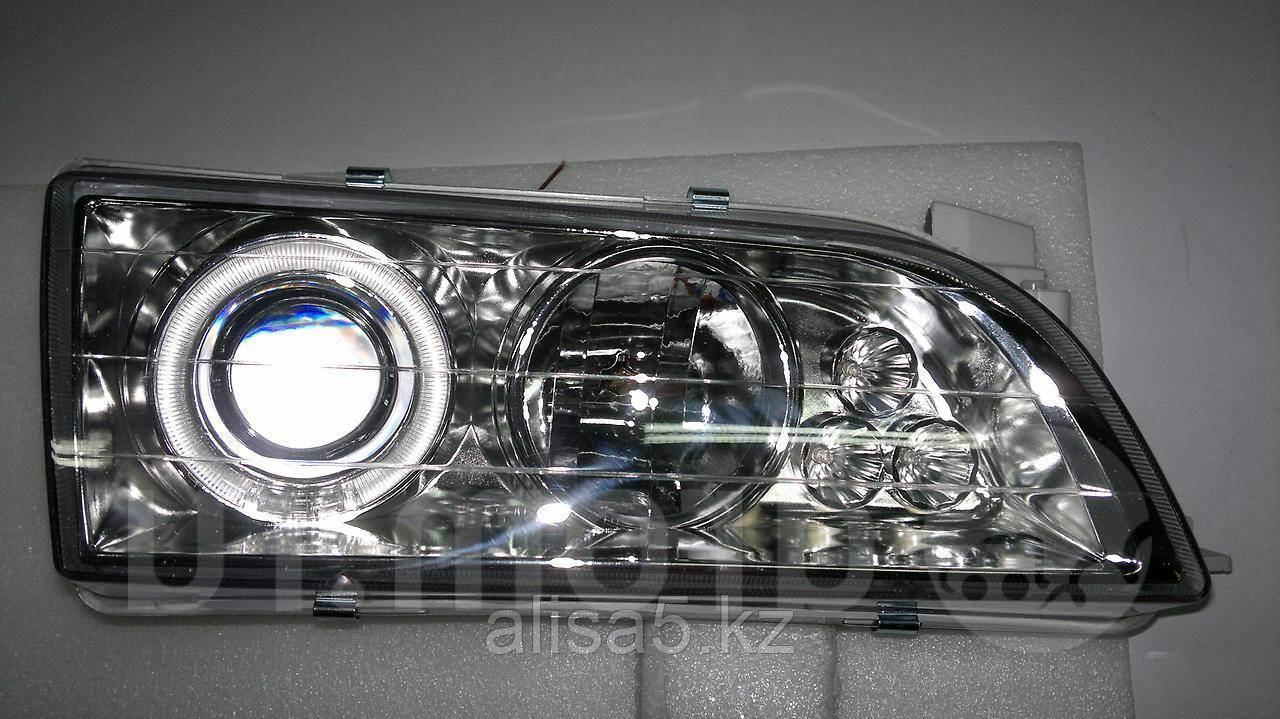 Toyota Сorolla  AE110 99 г. Фара правая (Head lamp 212-1193R-RD rh)