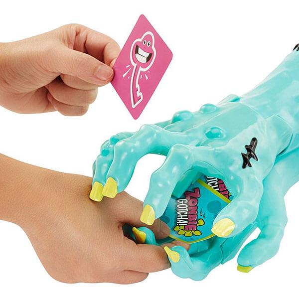 Mattel Games  Игра настольная Зомби-рука