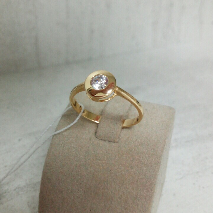 Золотое кольцо с цирконом / 17,5 размер