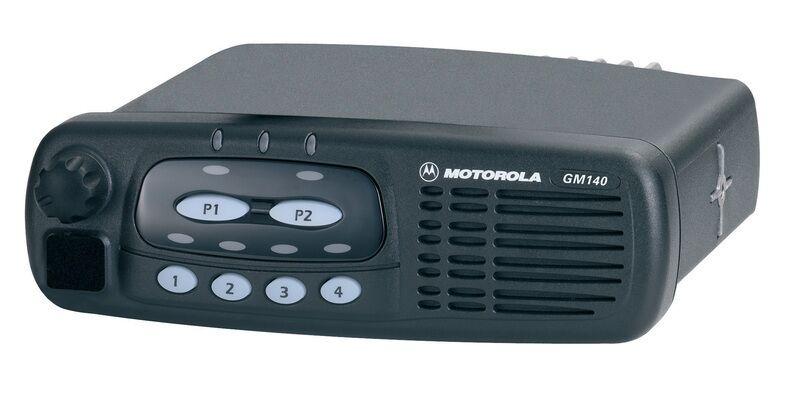 Автомобильная радиостанция Motorola GM140