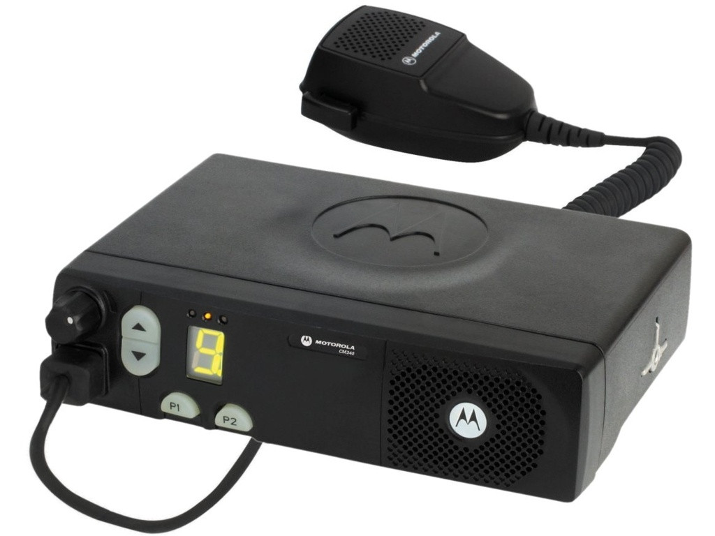 Автомобильная радиостанция Motorola CM340