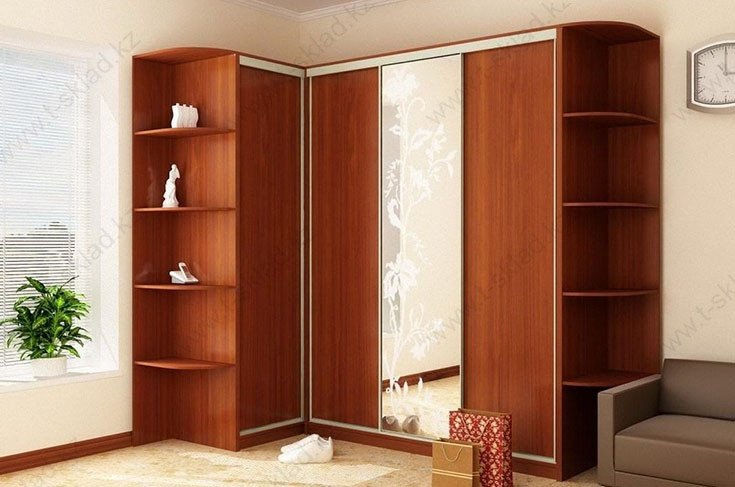 Угловой шкаф-купе УШ-1