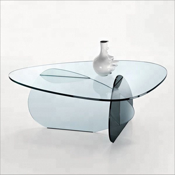 Кофейный столик из стекла