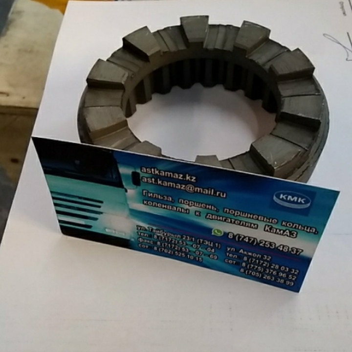 55102-2403026 Муфта левой чашки ( )