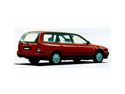 Nissan Primera Р-10