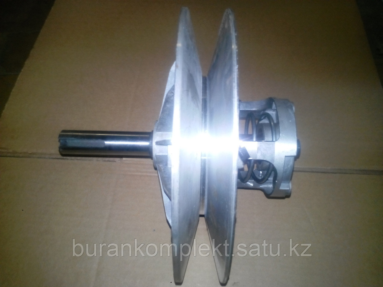 Конус неподвижный вариатора сафари 25мм. Вал вариатора сафари. Вал ведомый сафари. Вал вариатора сафари 25 мм двухопорный. Шкив вариатора ведомый буран.