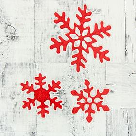 Наклейка многоразовая на стекло "Снежинки" 11,8 см, 7,5 см, красные
