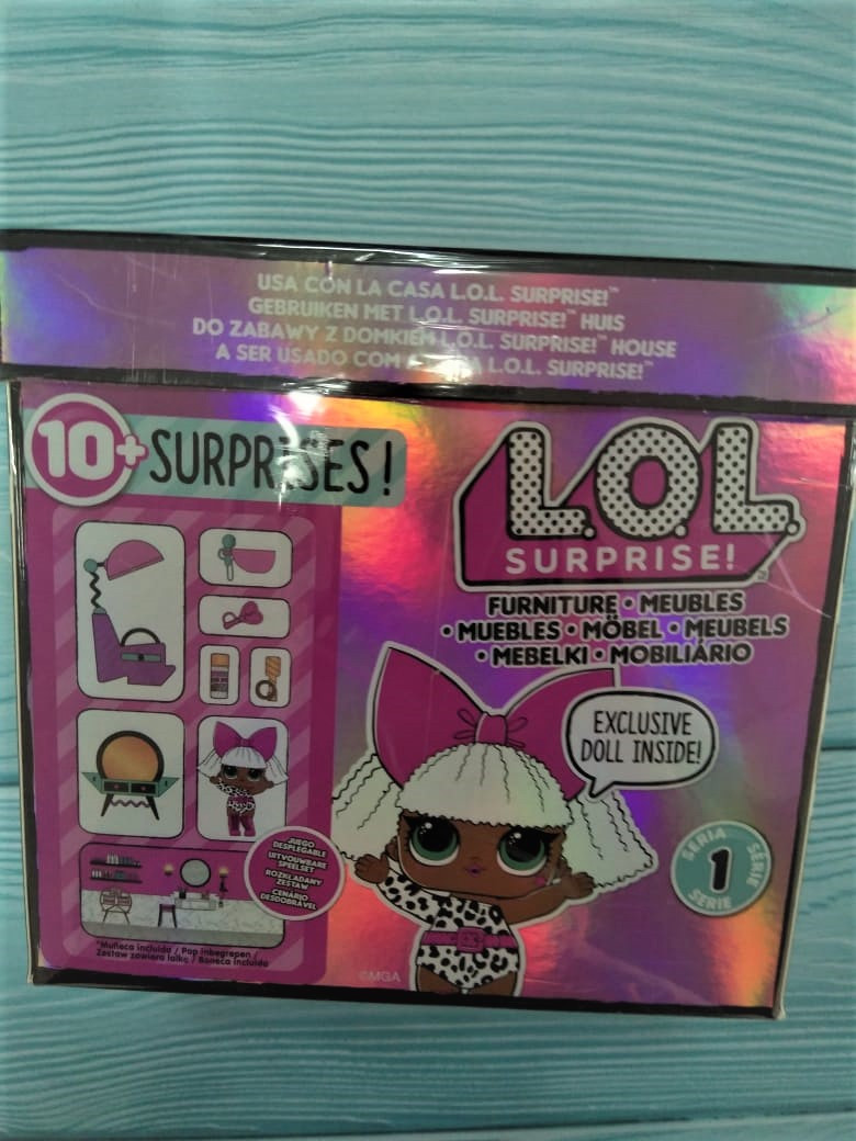 LOL Surprise Furniture Игровой набор ЛОЛ с куклой, салон красоты Леди Дивы