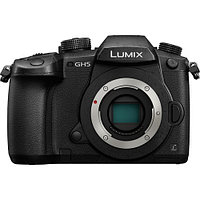 Фотоаппарат Panasonic Lumix DC-GH5 Body(меню на русском языке)