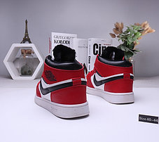 Зимние кроссовки Nike Air Jordan 1 Retro Red с мехом (40-44 ), фото 2