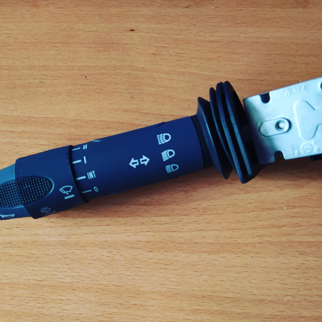 5801315632 переключатель указателя поворотов Iveco Tipper