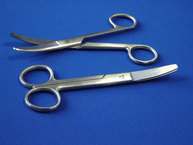 Ножницы хирургические, вертикально-изогнутые 140 мм