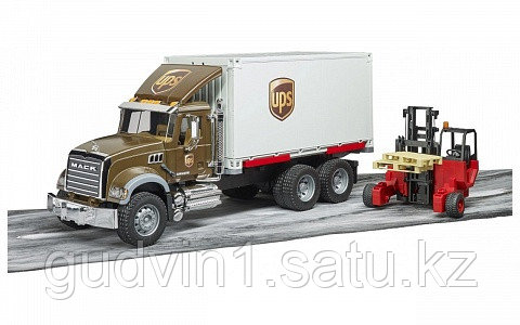 Mack фургон UPS с погрузчиком и паллетами Bruder 02-828