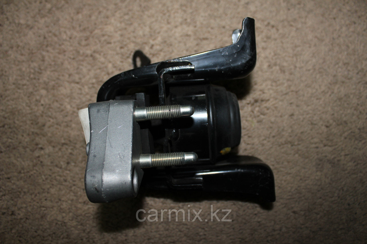 Подушка двигателя COROLLA ZZE121