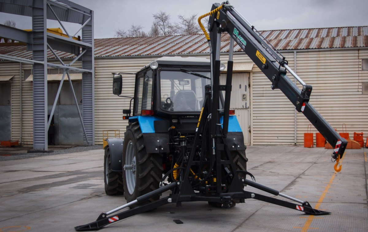 Машина многофункциональная дмэ-1000 fassi. Кран манипулятор на трактор гст 1000 (gst). Манипулятор тракторный. Трактор т-150 с манипулятором. Кму на базе мтз 82.