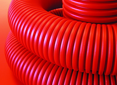 Двустенная труба ПНД гибкая для кабельной канализации д.75мм с протяжкой, SN10, в бухте 72м, цвет красный
