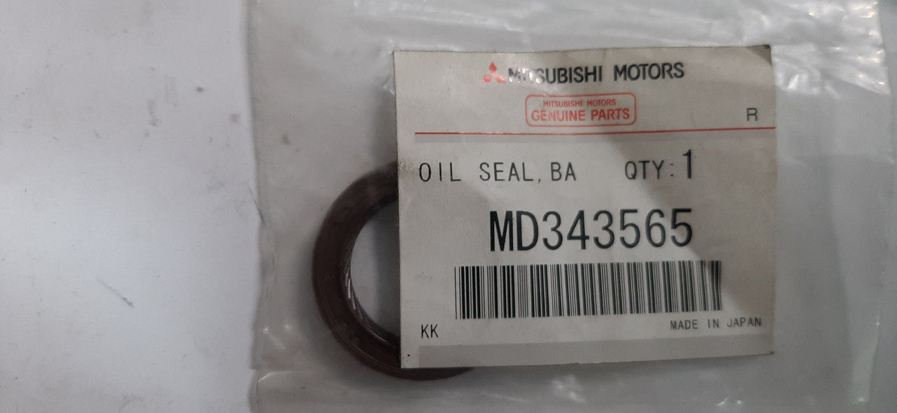 Сальник балансирного вала MD343565