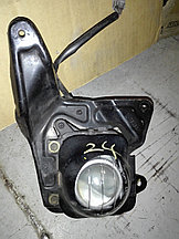 Противотуманка левая Toyota Noah