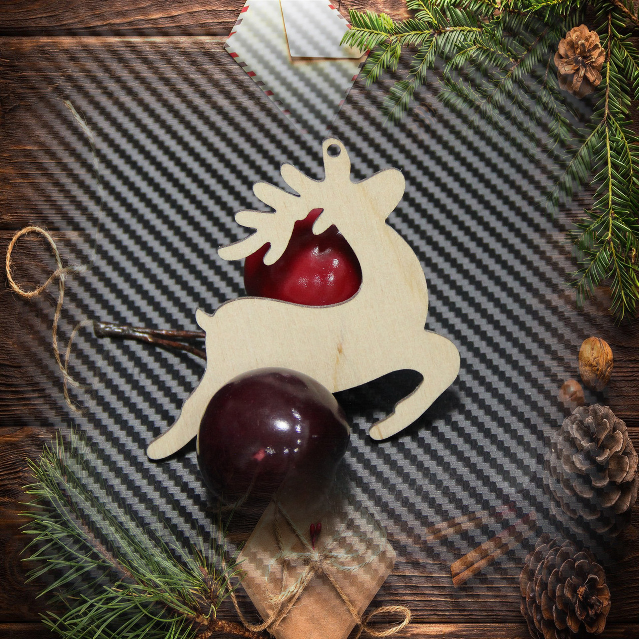 Деревянная елочная игрушка №58