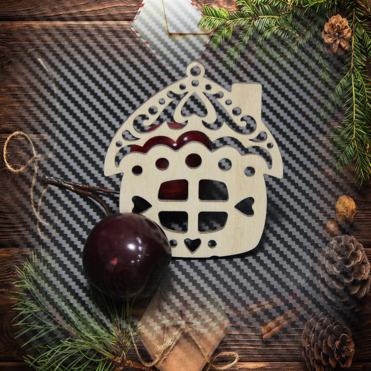 Деревянная елочная игрушка №72