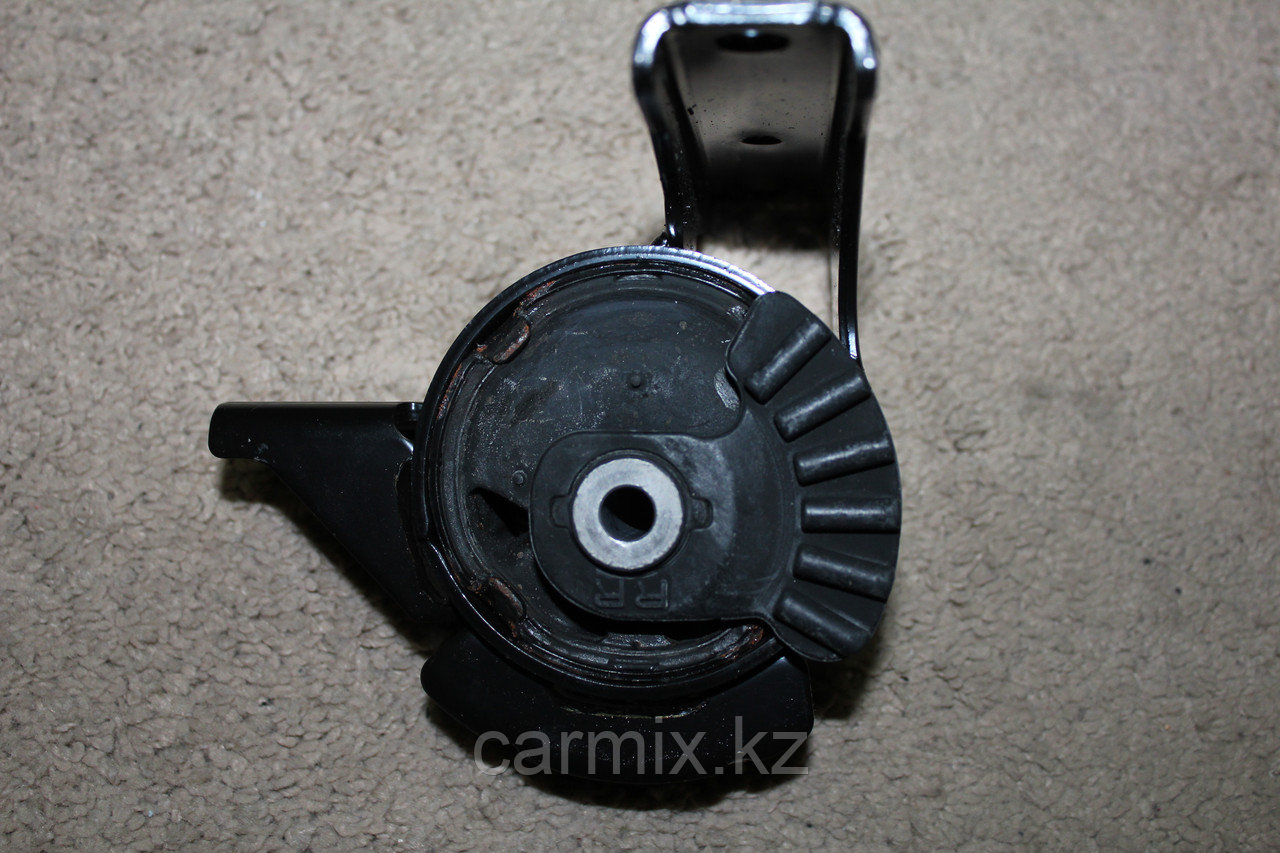 Подушка двигателя правая SUZUKI SX4 RW420, RW416